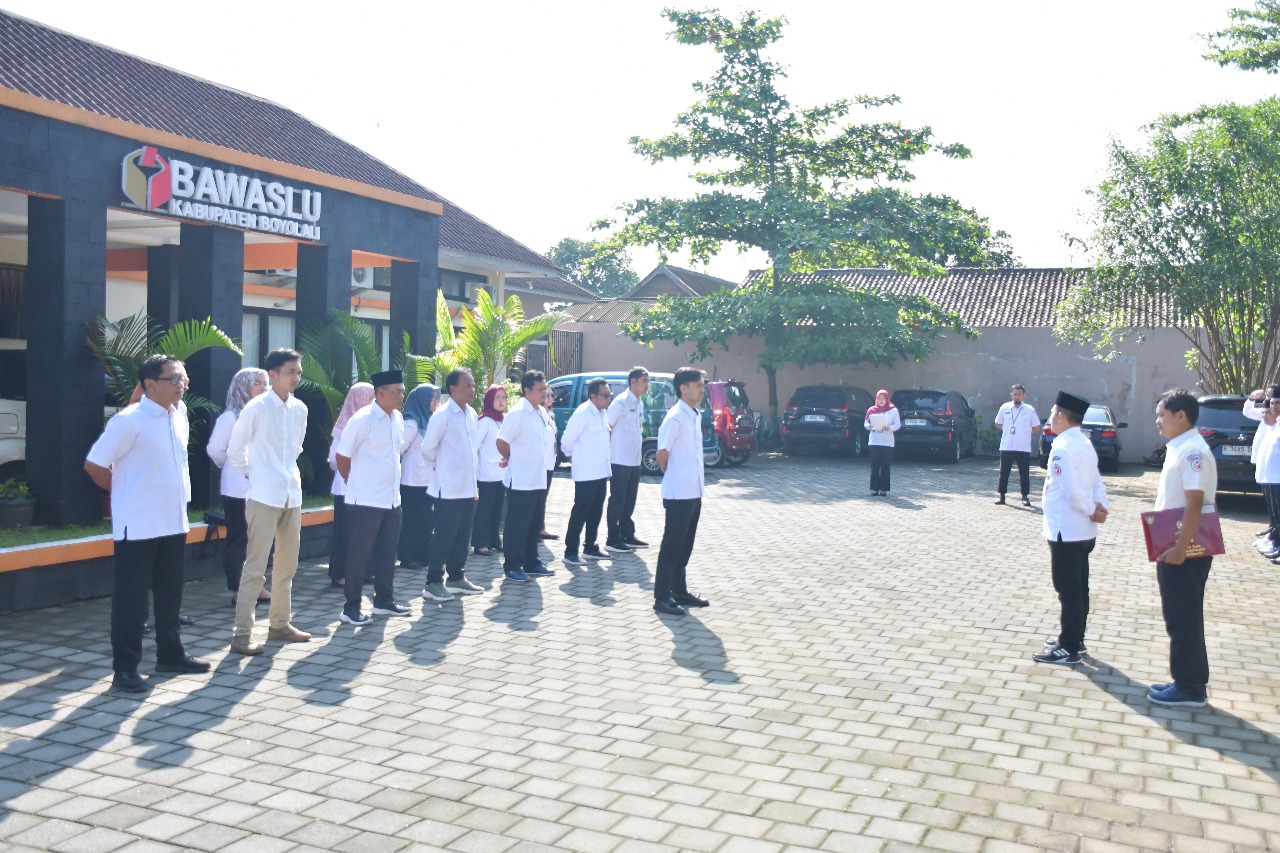 Apel Peringatan Hari Jadi ke-17 Bawaslu RI