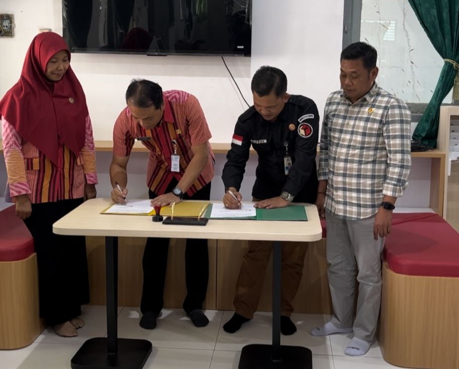 Kerja Sama dengan Dua SMK