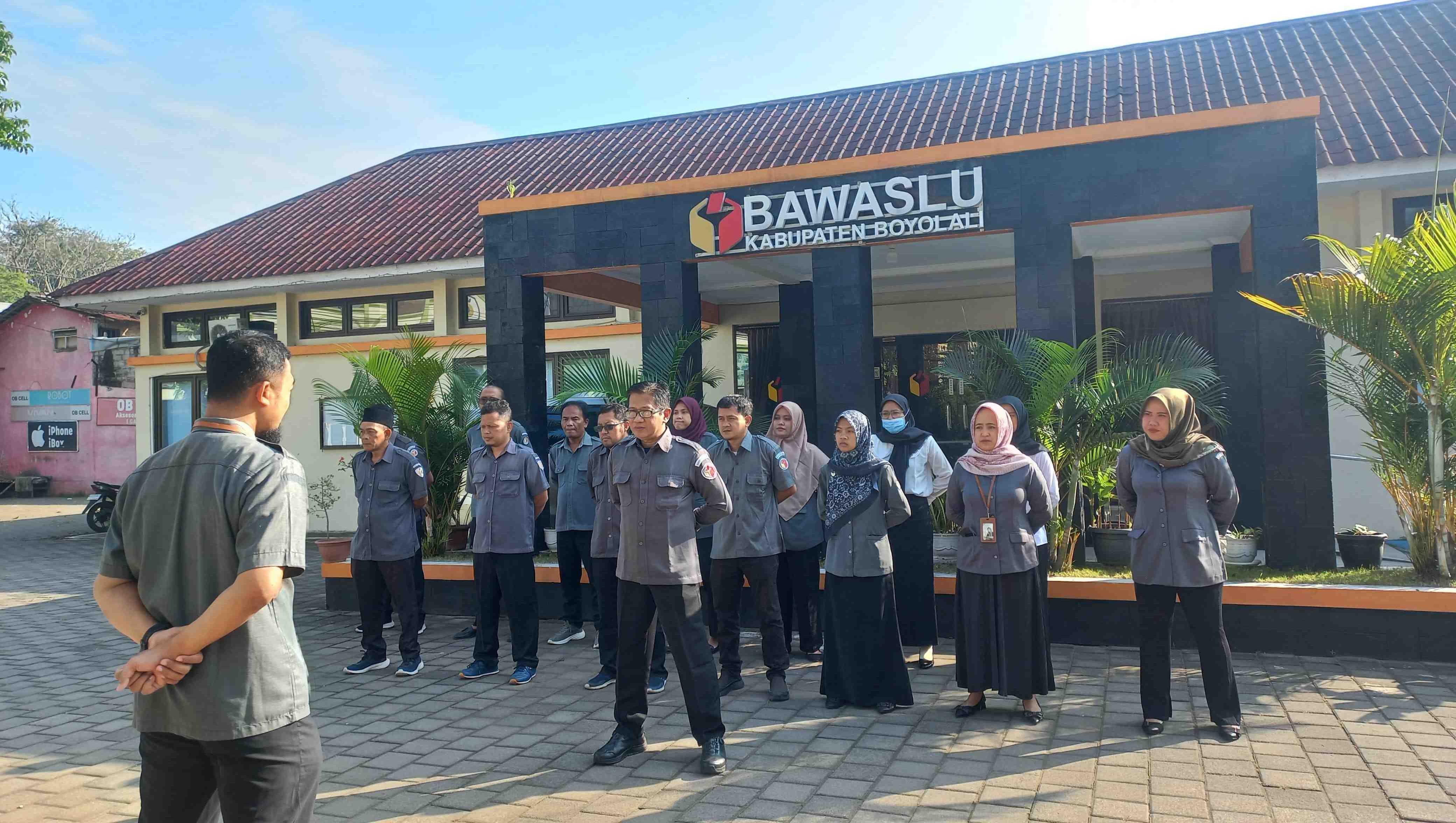 Bawaslu Boyolali Laksanakan Apel Pagi