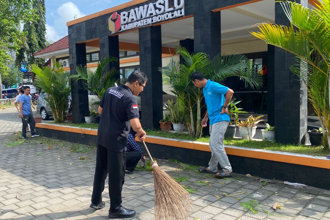 Bawaslu Boyolali Gelar Jumat Bersih