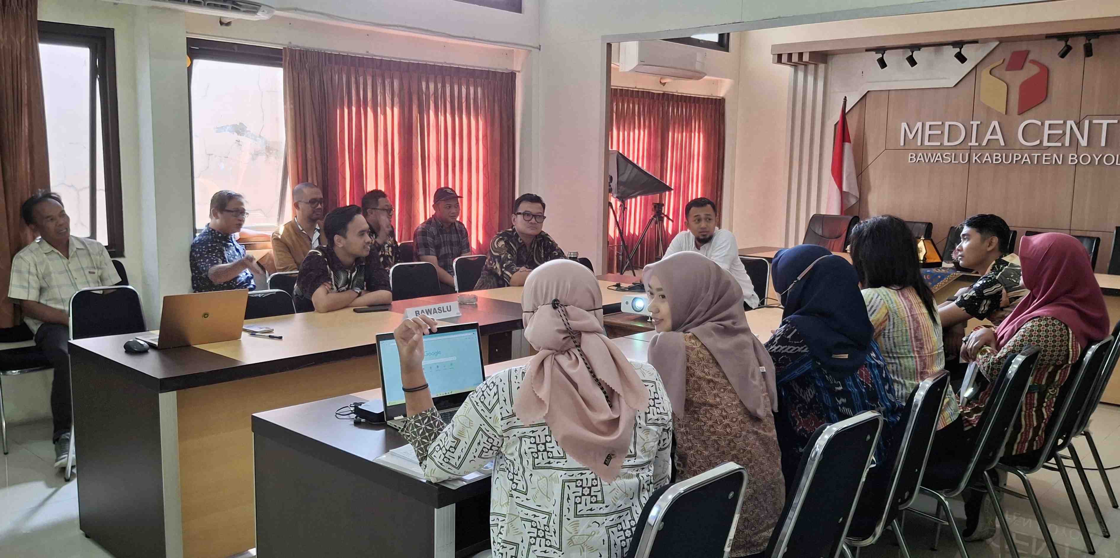 Peningkatan Kapasitas SDM Kesekretariatan