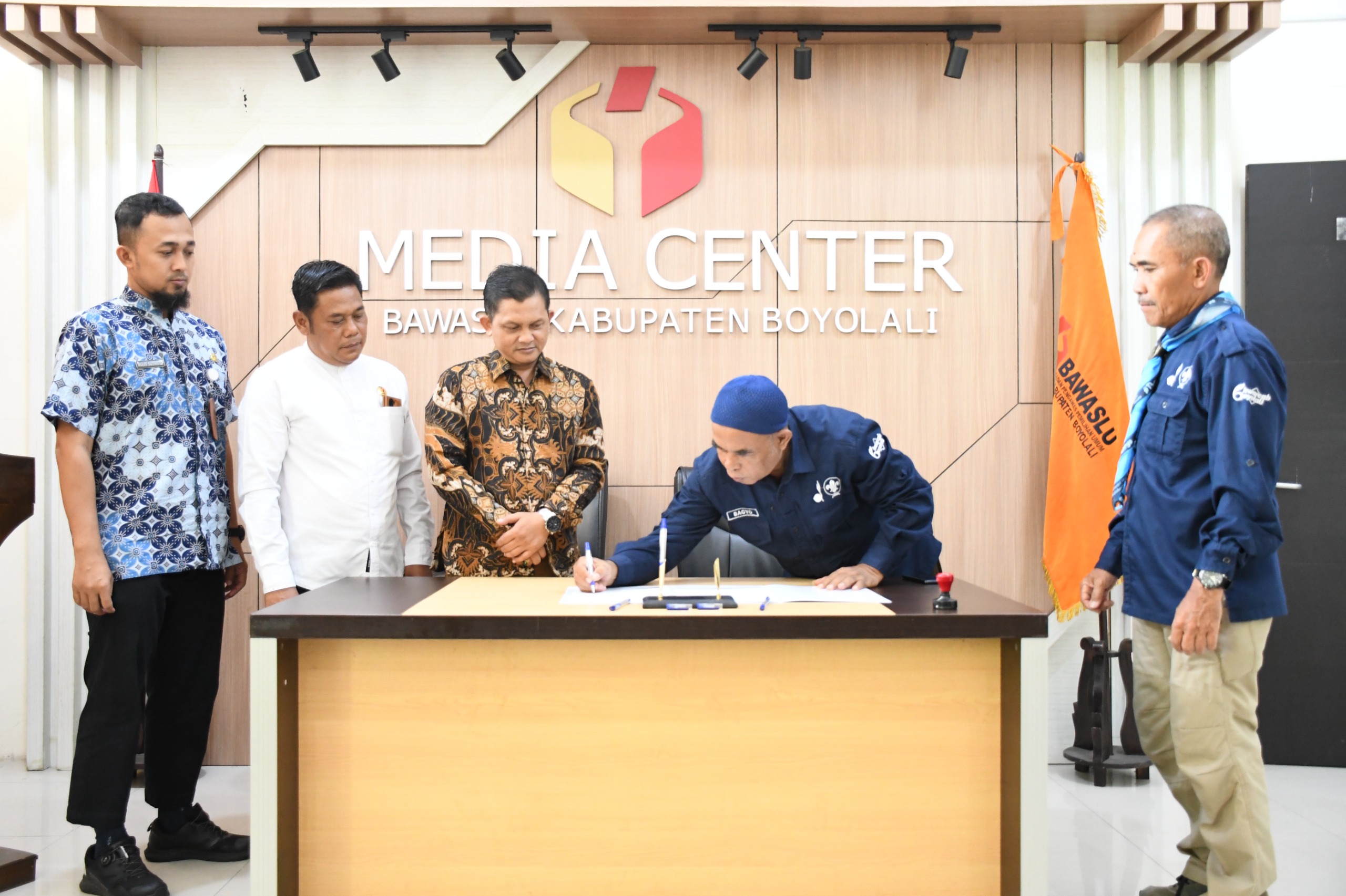 Penandatanganan MoU Pembentukan Saka Adhyasta Pemilu.