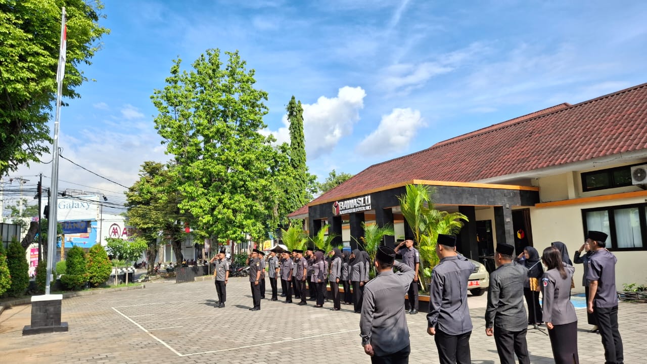 Suasana apel pagi Bawaslu Boyolali.