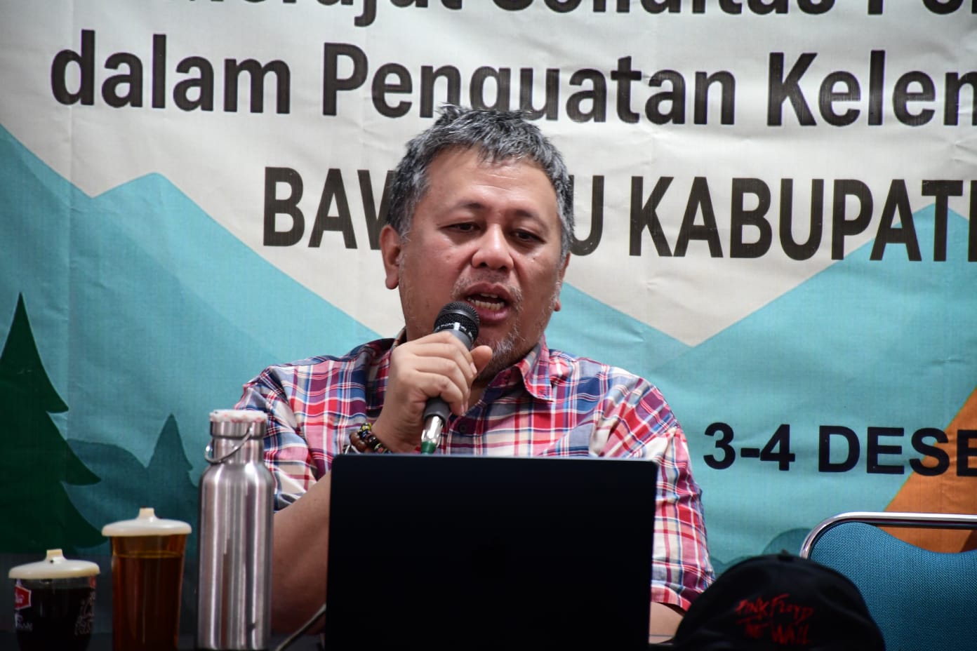 Panji Prasetyo saat menjadi narasumber di Kemah Bhakti Pengawasan.