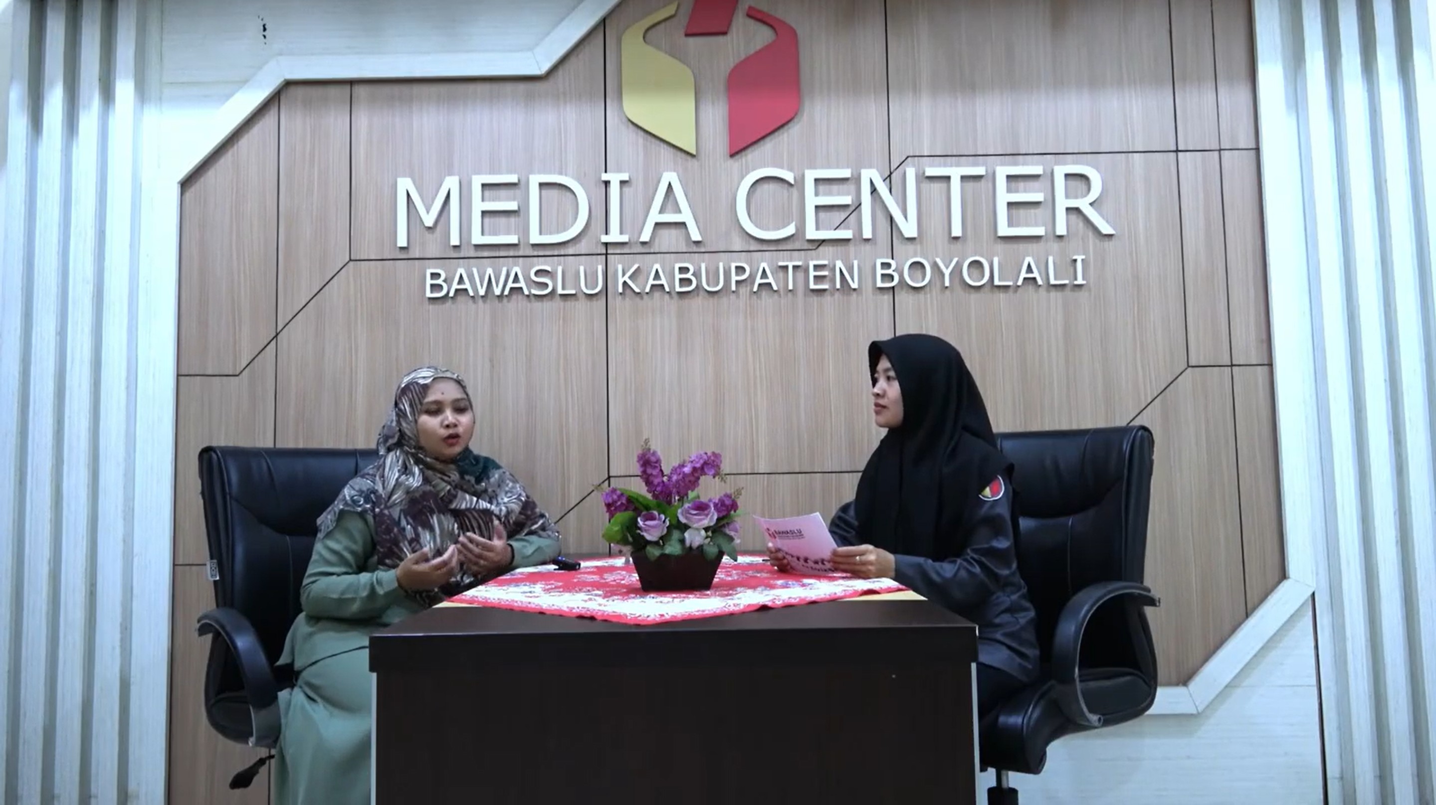 Podcast Mitra Bawaslu - Kartini Muda di Mimbar Demokrasi.