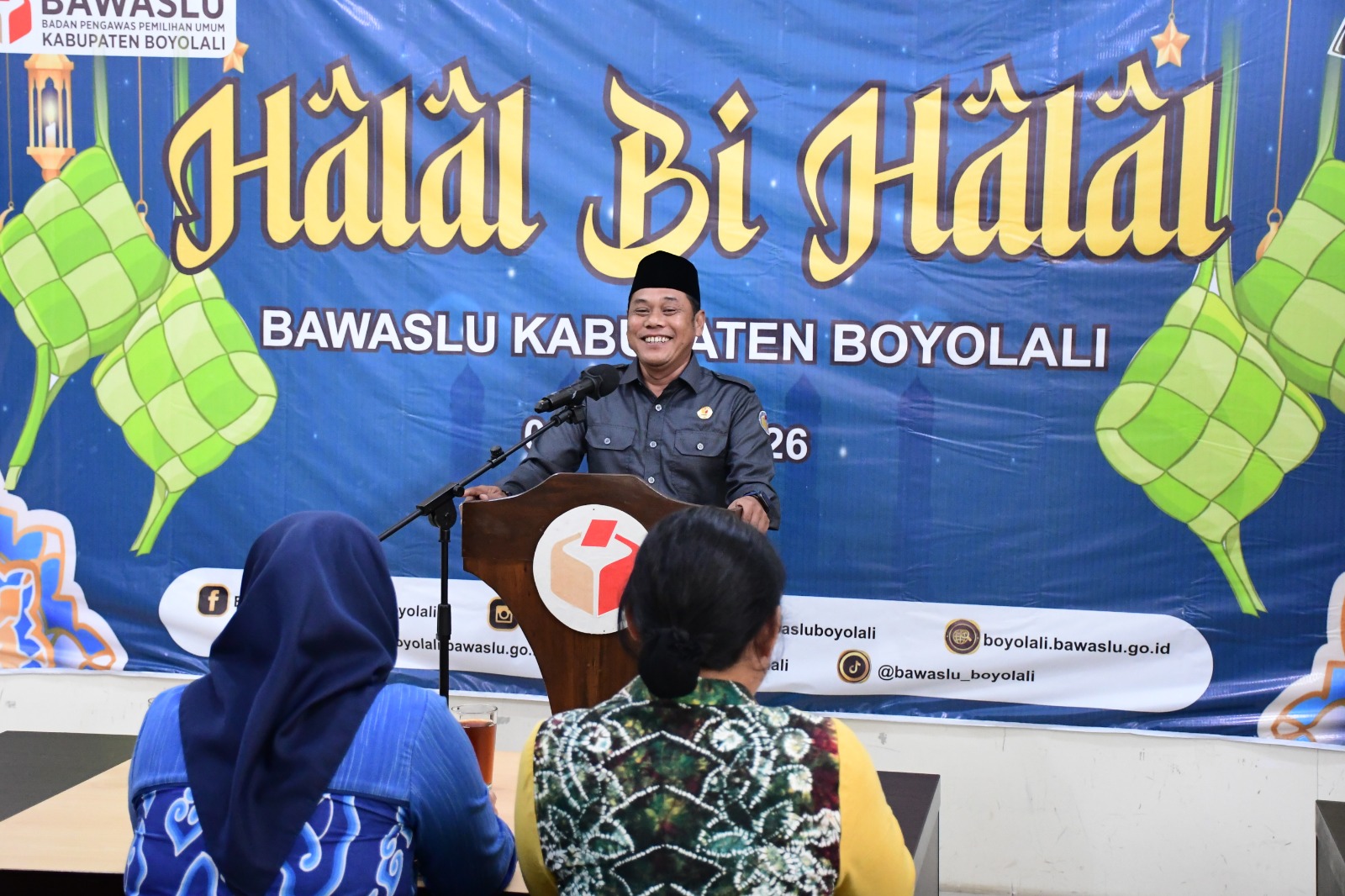 Muhamad Mahmudi, saat mengisi tausiyah halal bi halal.