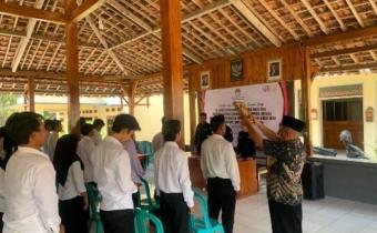 Pelantikan KPPS Kelurahan Sambeng