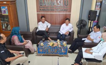 Konsolidasi Demokrasi Bersama KPU.