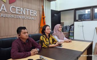 Jajaran Bawaslu Boyolali saat mengikuti kegiatan secara daring.