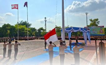 Suasana Upacara Hari Ulang Tahun Pramuka ke-65.
